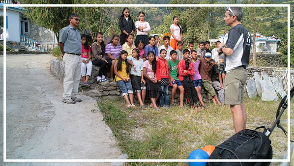 Spenden-Spendenuebergabe-Juergen-Sedlmayr-Nepal-J940