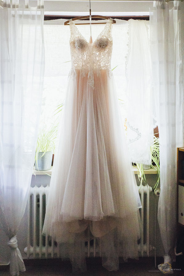 Wunderschönes Hochzeitskleid Rosé in Bremen / Fotografin: Anne Hufnagl