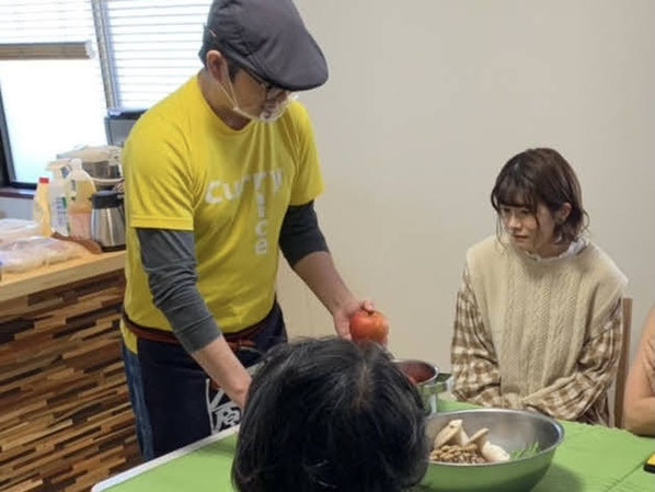 長野県のキノコのお話や長野県民流りんごの切り方も教えてもらいました。