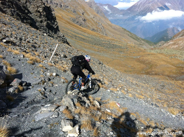 dopo una mezzoretta di sano relax ci fiondiamo a valle 