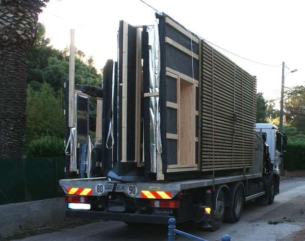 la charpenterie de la benoite à hyères; maison à ossature bois; bardage bois