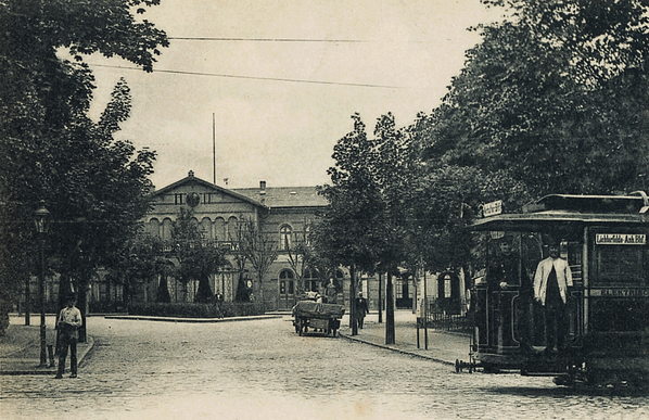 Stellwerk Lio in Berlin Lichterfelde - Ost. Alte Postkarte des ersten Bahnhofs.