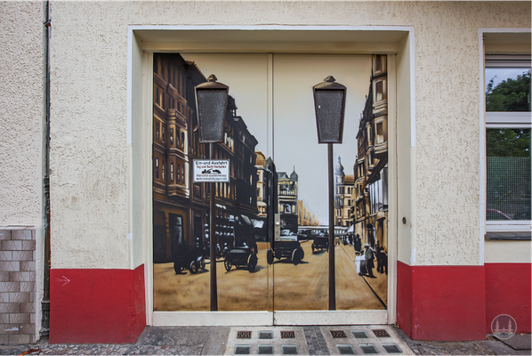 Street Art in Berlin. Zu schön, um wegzusehen. Alt-Berliner Motiv in der Freiligrathstraße.