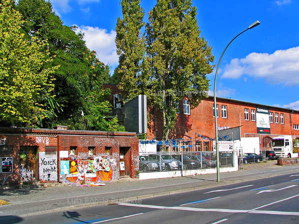 Zollpackhof der Anhalter Bahn, Berlin, Yorckstraße. Ansicht Gleichrichterwerk mit Bedürfnisanstalt.