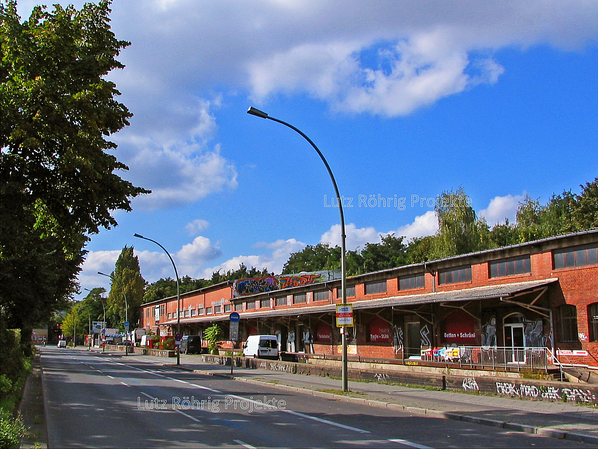 Zollpackhof der Anhalter Bahn, Berlin, Yorckstraße. Ladestraße an der Yorckstraße in Richtung Brücken.