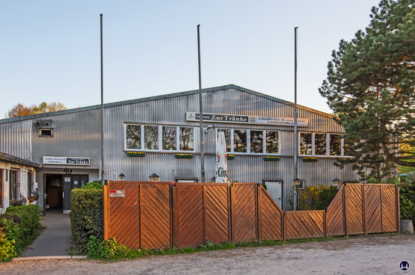 Ländlicher Reiterverein Lichtenrade am Schichauweg. Außenansicht des Lokal "Zur Tränke".