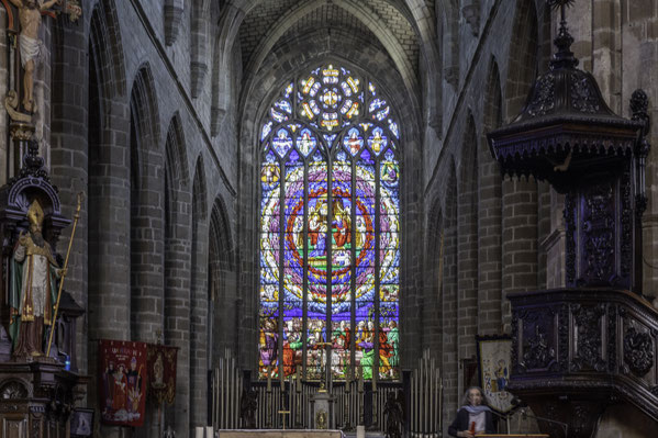 Bild: Blick in die Stiftskirche "Collégiale Saint-Aubin in Guérande in der Bretagne