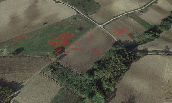 Interprétation de l'endroit où les sites antiques pourraient être, photo aérienne prise par un drone dans la zone de Pianelle. Credit: A. Hamel