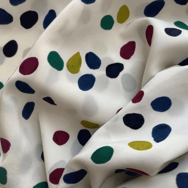 Seidenfoulard, Seidentuch, handbemaltes Wickelfoulard, Halstuch aus Seide, Crêpe-de-Chine, 100% Seide, bemalte Seide