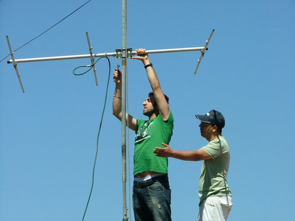 Mont.antenna in Sez. 50mhz  IZ8PNU  IT9AKC