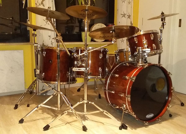 Tama Superstar 1983 in Super Mahogany 22"13"15"18"