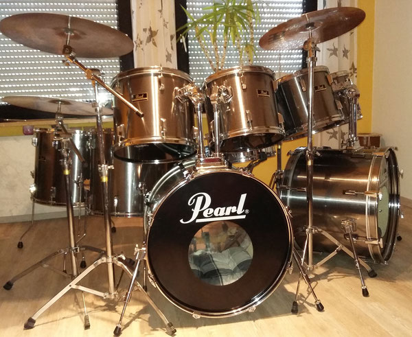 Pearl Export 1985 22"22"10"12"13"14"16"18" in Smokey Chrome