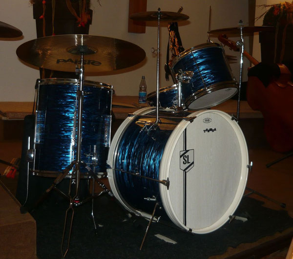 Tromsa 70er Jahre 20" 10" 14" & 13" Snare in Blue Ripple