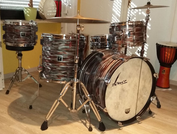 Sonor Champion in Pink Oyster  22" 12" 13" 16" Baujahr: 10/1979