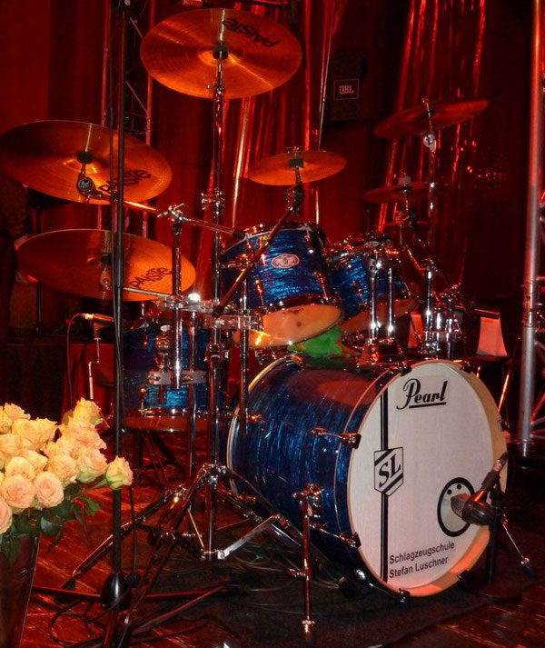 Pearl Vision 22" 10" 12" 14" 16" in Strata Blue