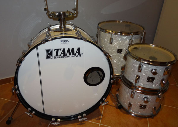 Tama Imperialstar 1984 22"12"13"16" in White Marine Pearl