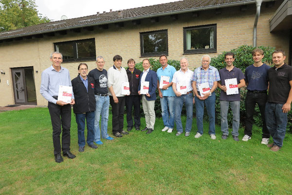 David Rott (von links), Ferdinand Uecker, Michael Meixner, Woldemar Friesen, Manfred Wille, Frank-Michael Mücke, Ingo Sillge, Günter Donath, Rudi Stein, Marco Gedra, Marcio Holzer und Artur Stark