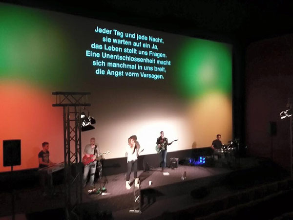 Die Prochrist-Band unter Leitung von Andreas Neve