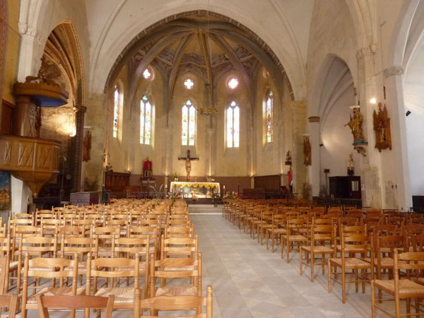 L'église St Pierre - la nef