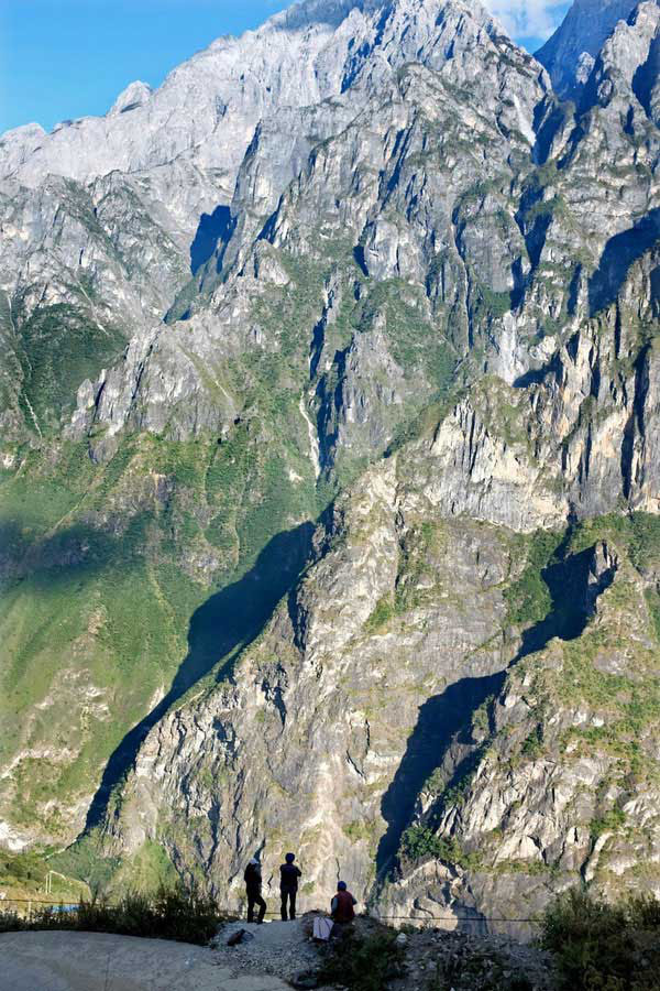 Wanderung Tigersprungschlucht, Tiger Leaping Gorge trekking trail
