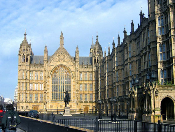 処刑の地、House of Parliament　国会議事堂横の「Old Palace Yard」。