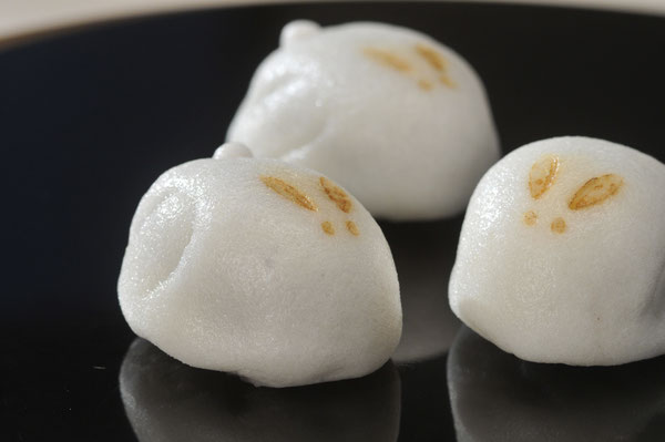 お月見ウサギ饅頭 岐阜和菓子柏鳥堂