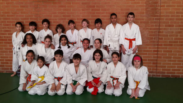 Foto de grupo  del Judo Club San Ignacio,Colegio Angel Ganivet y Colegio Padre Orbiso.