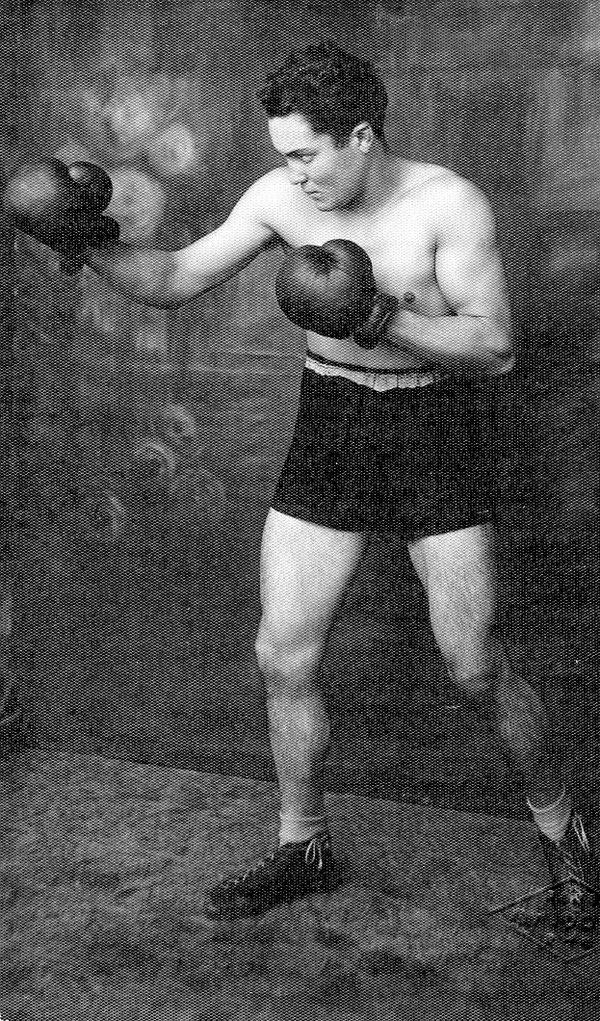 G. Angelo, detto ''Giuletun''. Campione Lombardo dei Pesi Medi 1952
