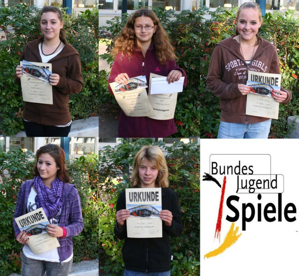 obere Reihe: Isabel Eckert, Anne Haegermann, Celine Flick - untere Reihe: Denise Schauder, Nadine Bonn