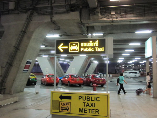スワンナプーム国際空港のタクシー乗り場