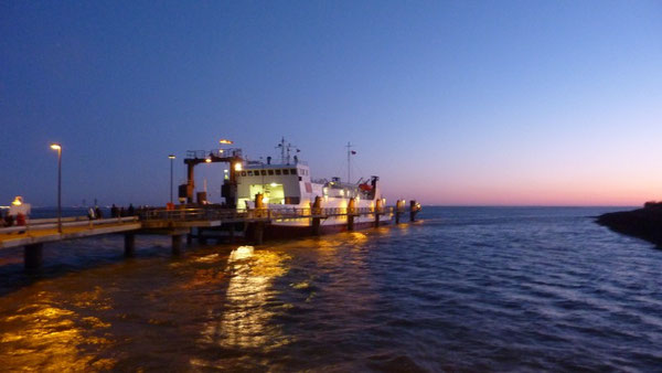 Autofähre am Anleger 2 auf Borkum