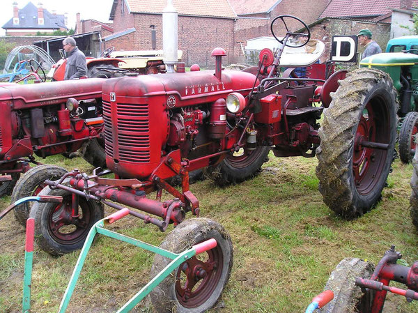 42,Farmall super FCD