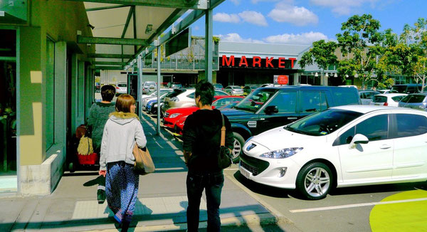 え?輸入車専用駐車場?みたいな感じ。