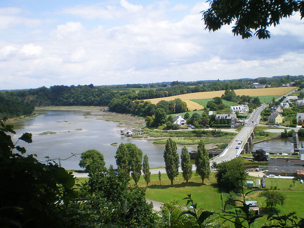 Le pont de Lyvet entre la Rance maritime et fluviale