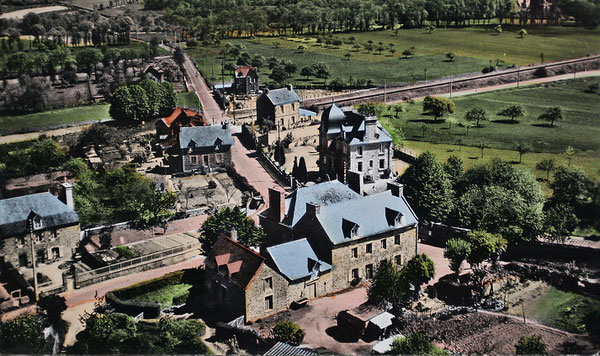Vue aérienne du bourg de la Hisse