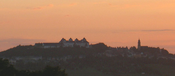 Burg im Abendrot