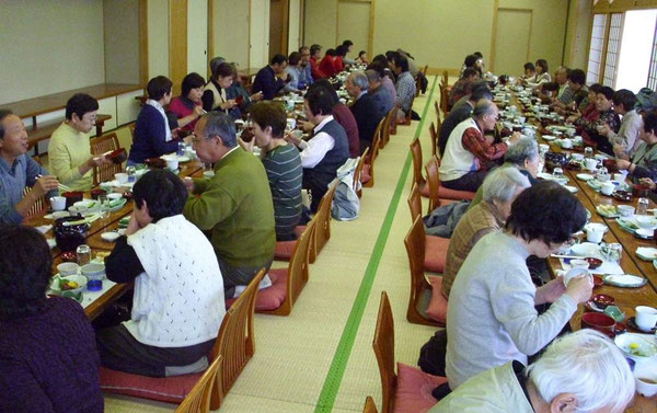 シーパル須磨での食事風景