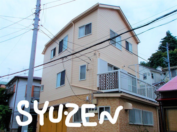 横浜市中区上野町周辺 ○○様邸の外壁塗装と屋根塗装。かなりボリュームのある3階建てです。