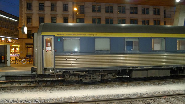ex. CIWL - Schlafwagen (ÖBB WLABmz61) 618170-70 010-7 (CIWL 4538) Zürich - Graz im EN 465 "Zürichsee" in Zürich Hbf (März 2011)