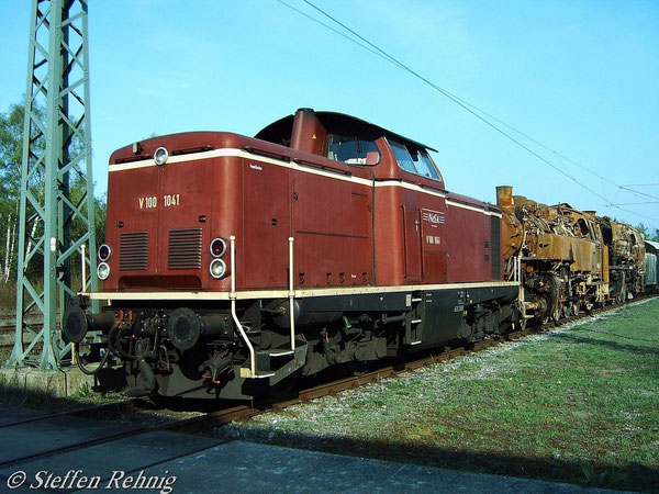 V 100 1041 der NeSA Eisenbahn-Betriebsgesellschaft Neckar-Schwarzwald-Alb mbH, Balingen in Nürnberg (4. Mai 2006)