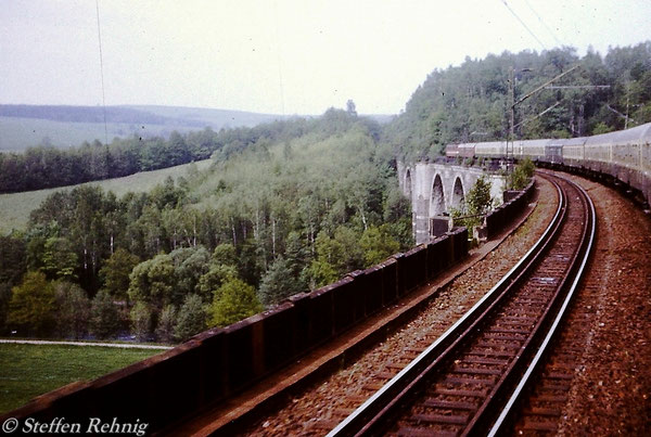 D 965 von Plauen nach Görlitz auf dem Hetzdorfer Viadukt (1984)