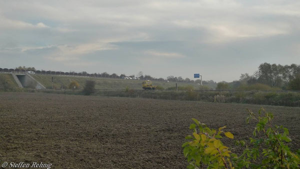 Skl25 der Wismutbahnmeisterei aus Richtung Beerwalde nach Unterquerung der A4 (November 2010)