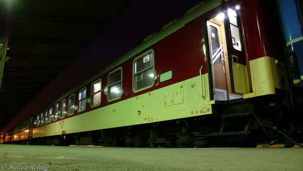 BDZ WLABm 51 52 70 30 507-8 im "HELLAS EXPRESS" in Beograd (1. April 2007)