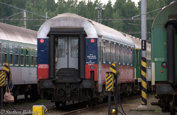 RZD Schlafwagen WLABmee 622071-90 274-7 Хэб - Москва in der Abstellanlage Cheb (21. Mai 2011)