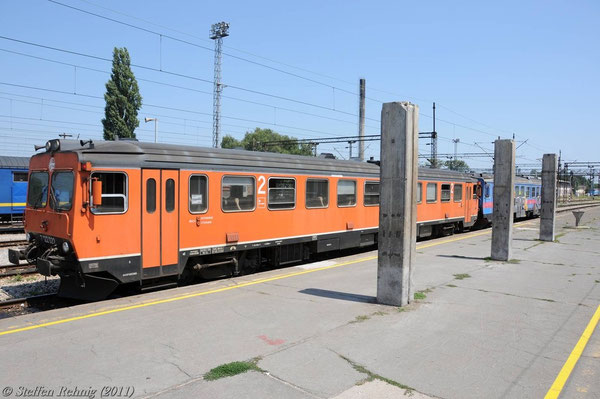7122 022 in Vinkovci (17. Juli 2011)