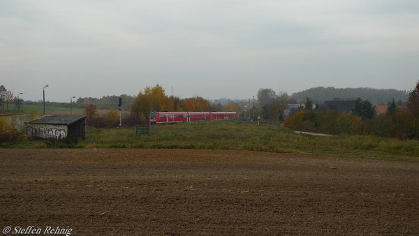 Endlich kommt sie aus Richtung Gera - die "Rote Pest" (November 2010)