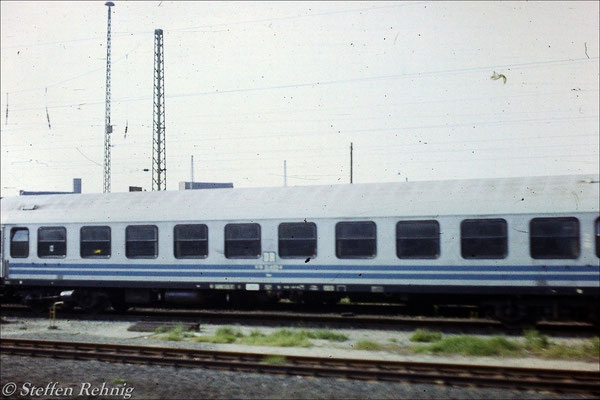 DR Nirosta Wagen abgestellt in Leipzig Ost (1983)