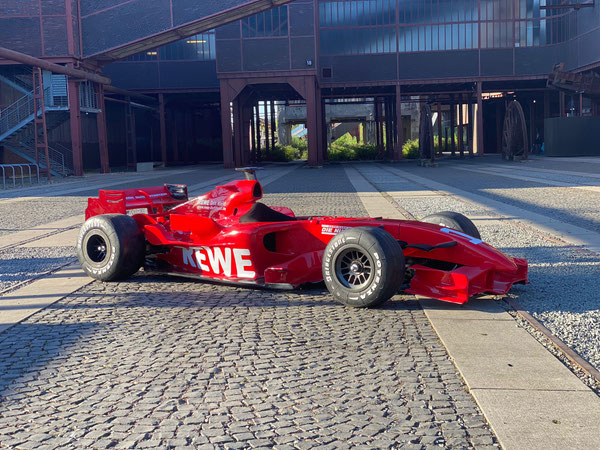 Showcar mieten Formel 1 für Fotoshooting, F1 Fahrzeug mieten für Werbefilmaufnahmen