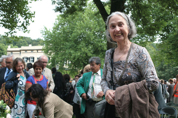 Grace bij de Herdenking PakanBaroe-Spoorweg.