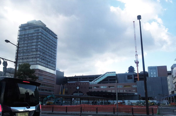 工事が進む大分駅前 (2014年12月)